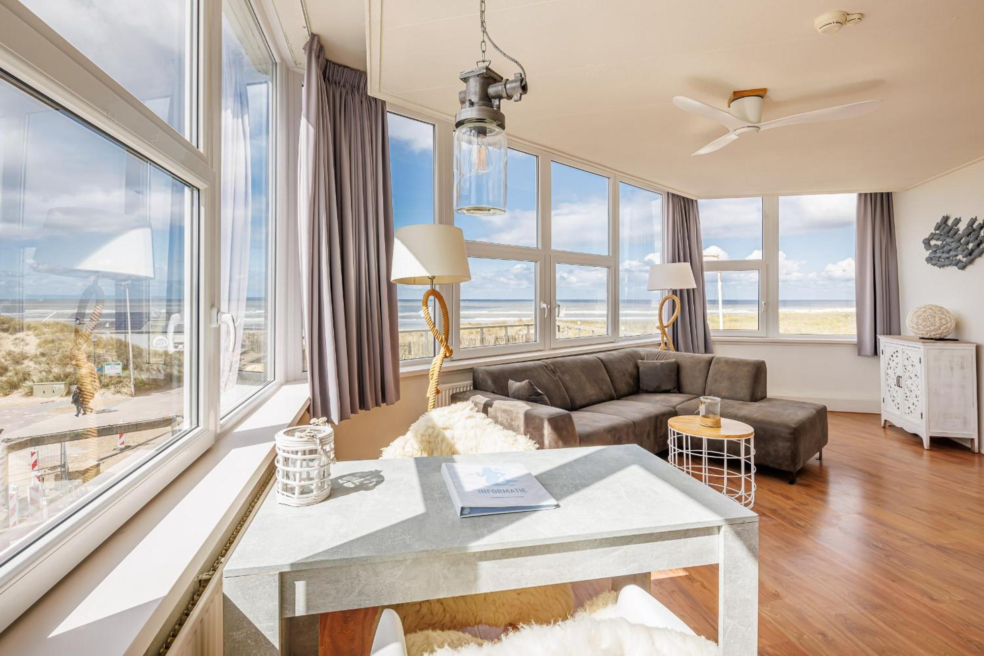 Neptunus Appartementen ベルゲン・アーン・ゼー 部屋 写真