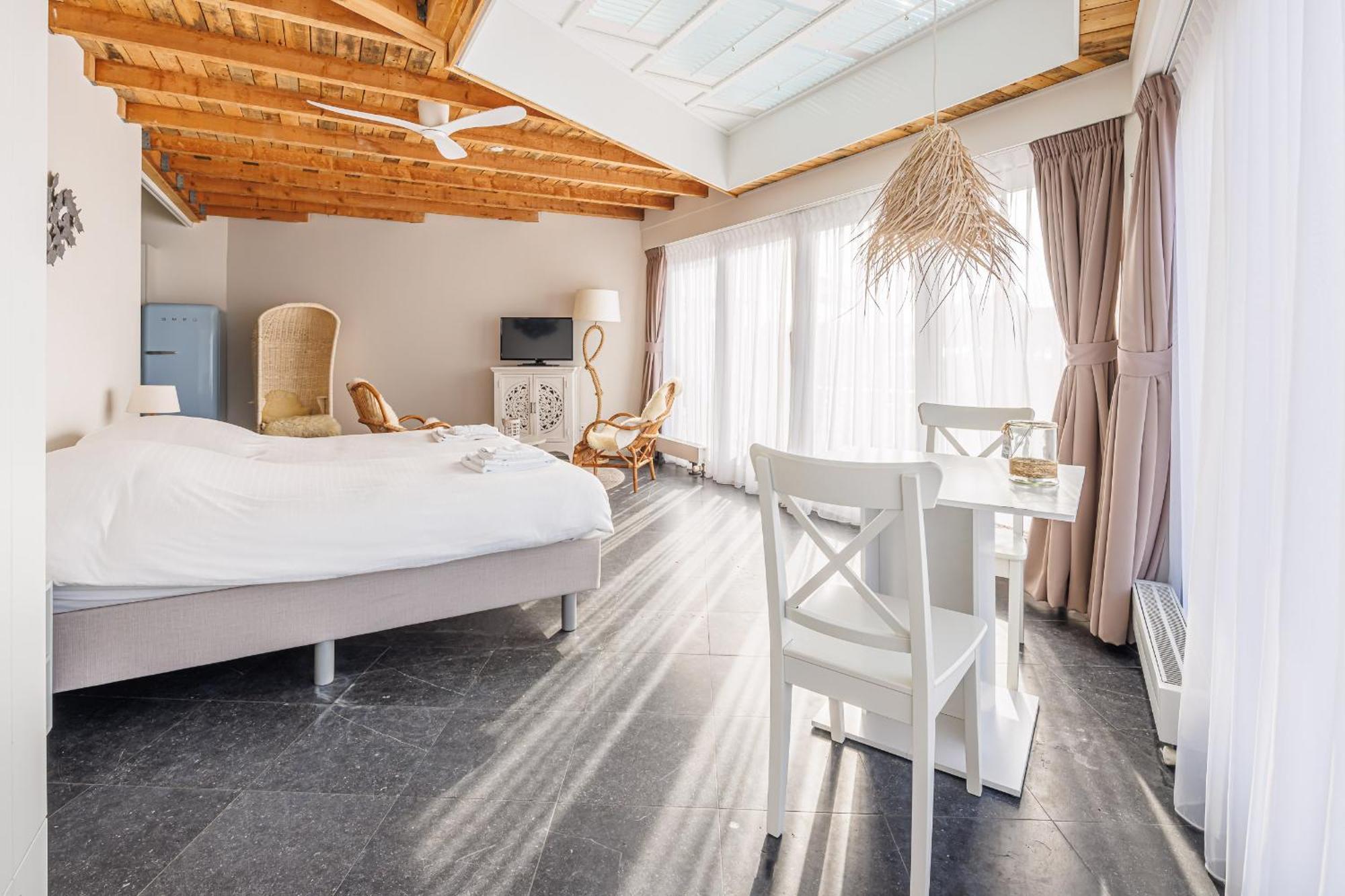 Neptunus Appartementen ベルゲン・アーン・ゼー 部屋 写真
